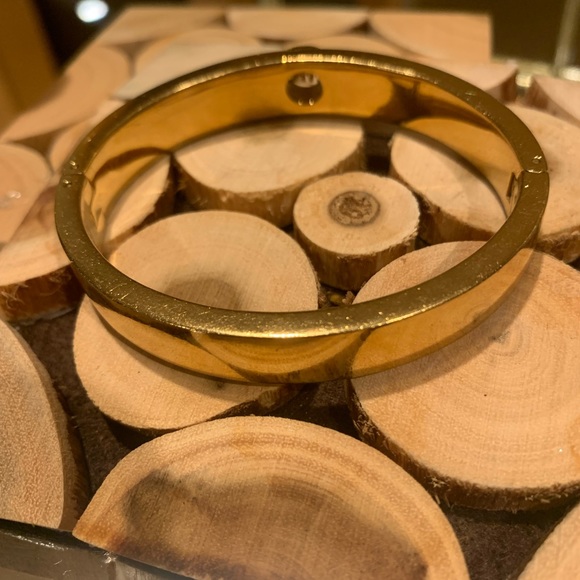 Michael Kors Logo Crystal Bangle bracelet - Picture 4 of 7